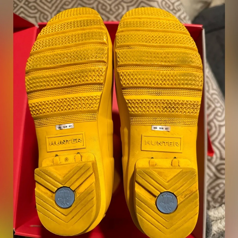 Hunter Boots Original Short Yellow - Picture 8 of 9